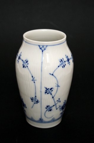 Vase, Musselmalet riflet, Royal Copenhagen